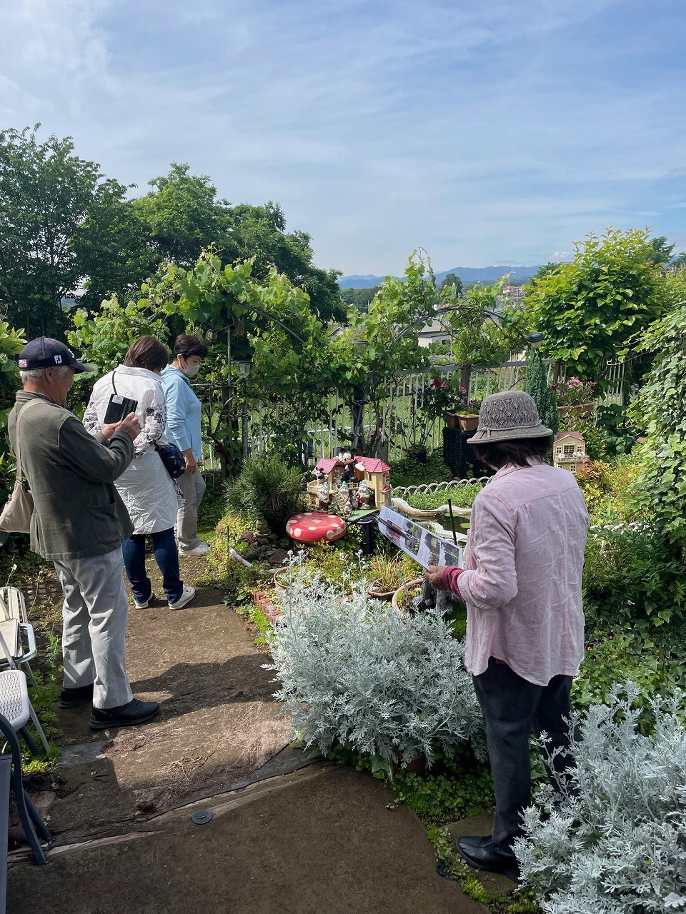 令和5年度オープンガーデンめぐりの様子3